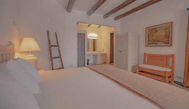 Room 2 - Mountain View King Suite