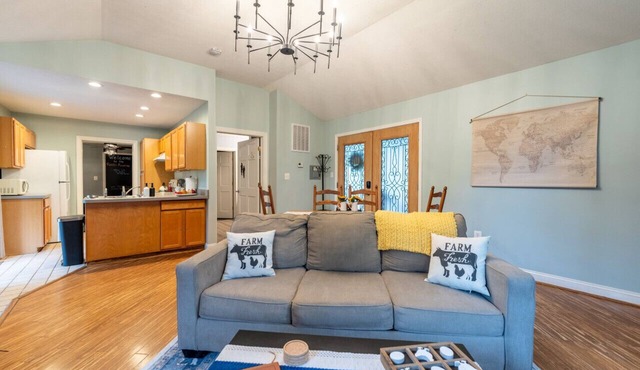 Rustic Reserve: Vineyard Retreat in Stanley