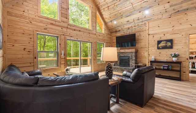 Rustic Retreat with Modern Comforts