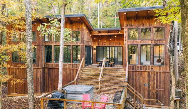 Scenic Cabin | Hot Tub | Sleeps 4 | Modern Comfort