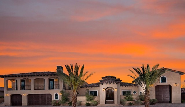 Secluded 13BR-11BA Gated Estate: Island River Pool&Pool House, Golf & LG Jacuzzi