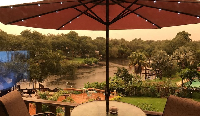 Seminole Heights River Retreat - Central Tampa location