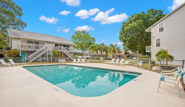 SHERWOOD LAKES UNIT B ON THE PINELLAS TRAIL AND CLOSE TO BEACH
