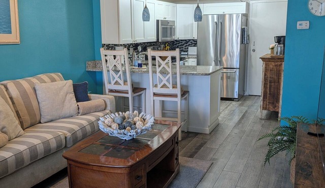 Shore to Please - Luxury 2BR Condo, Two-Story Beach Décor - Clothing Optional