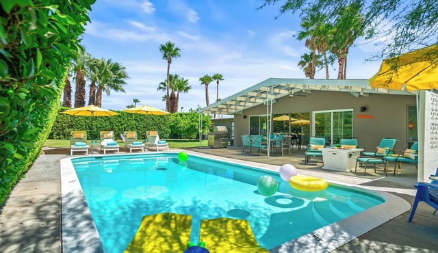 Six Palms Alexander - Outdoor Oasis Awaits