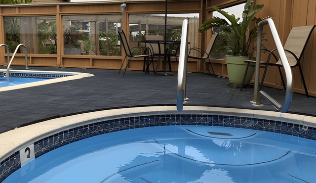 Soak in Refreshing Coastal Breezes From This Inviting Room Designed for Families