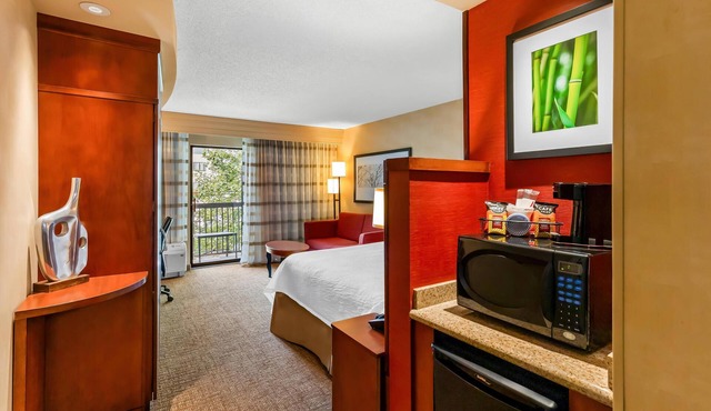 Sonesta Essential Junction City