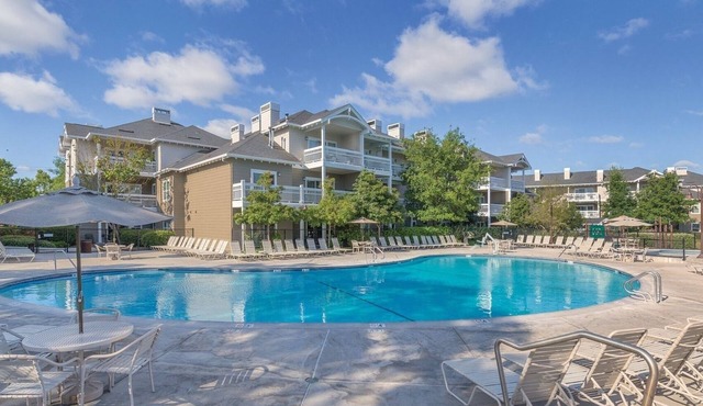 Sonoma | Wine & Vineyard Days | Pool | 3BR Penthouse Sleeps 6