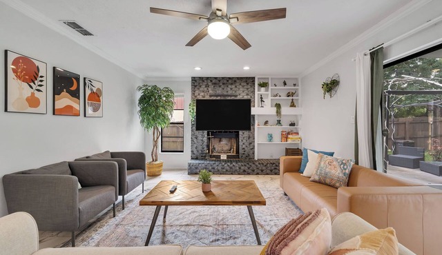 Spacious 4BR/3BA~Espresso machine~Backyard~Grill!