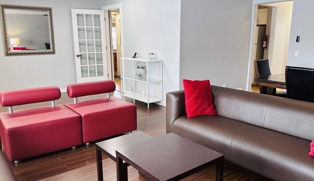 Spacious 5 bedrooms sleep 22