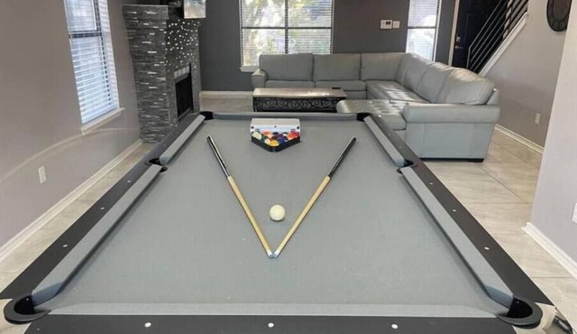 Spacious 5BR Longwood Home with Pool Table, Fenced Yard Near JW