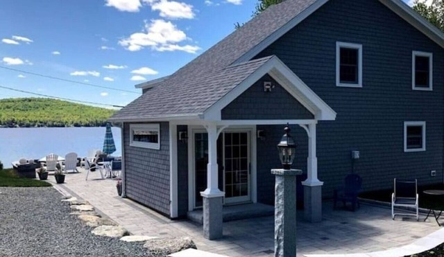 Spacious Beachfront Paradise- Up to 12 Guests!