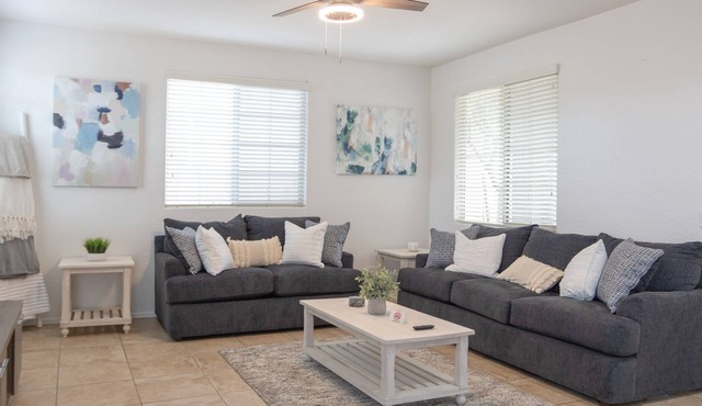 Spacious Desert Oasis Conveniently located! in Phoenix