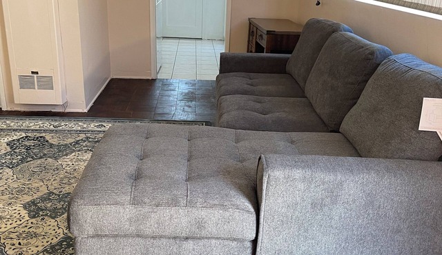 Spacious Single Apt D In Santa Monica