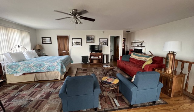 Studio Apartment with views of Sedona, Verde Valley, and San Francisco Peaks
