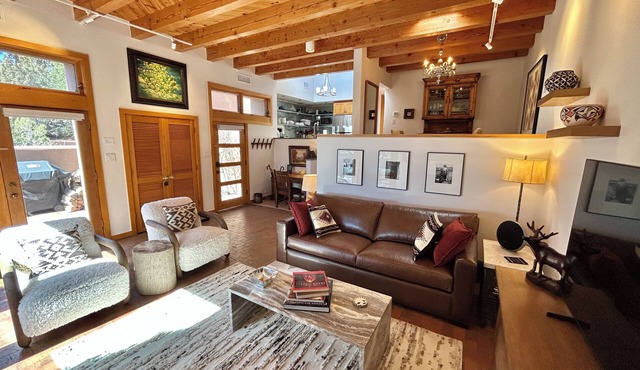 Stunning Santa Fe condo with peaceful high desert views