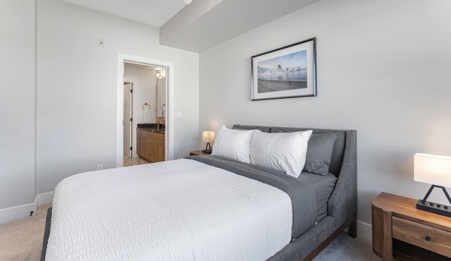 Stylish Calgary Getaway Near 17th Ave
