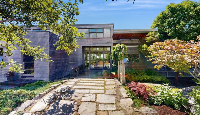 Stylish Coastal Retreat w/Spacious Layout & Access to the St. George Peninsula