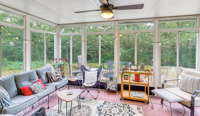 Sunroom & Yard: Charming Hot Springs Home!