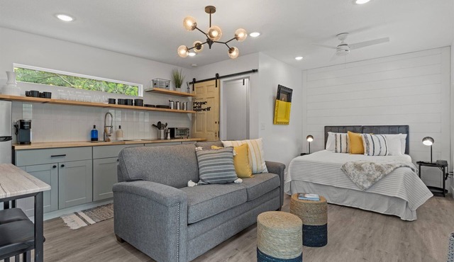 Sunset Tiny House at Linn Valley Lakes in Linn Valley