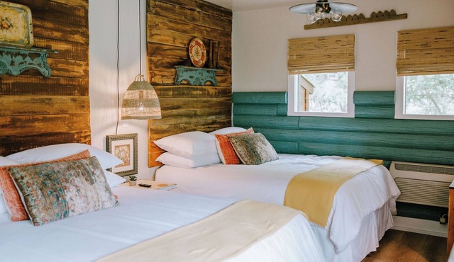 Sunshine Suite — Cypress Creek Access + Fire Pit | On Wimberley Square