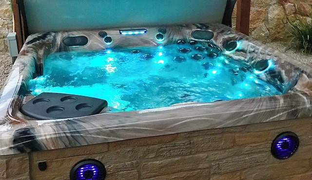 SUPERHOST-Huge Charming Farmhouse Style Home>Jacuzzi>Playground>Arcade>Billards