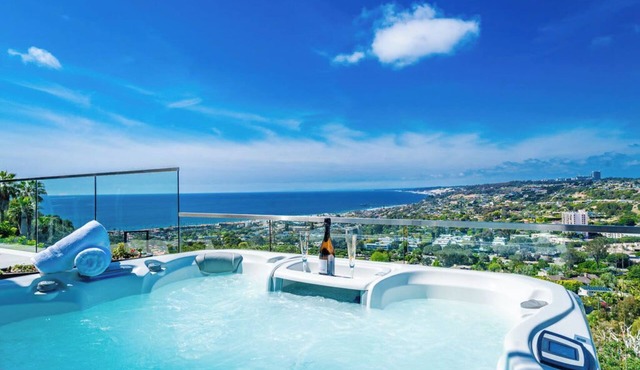 Sweeping Ocean and Coastal Views, Deck and Hot Tub
