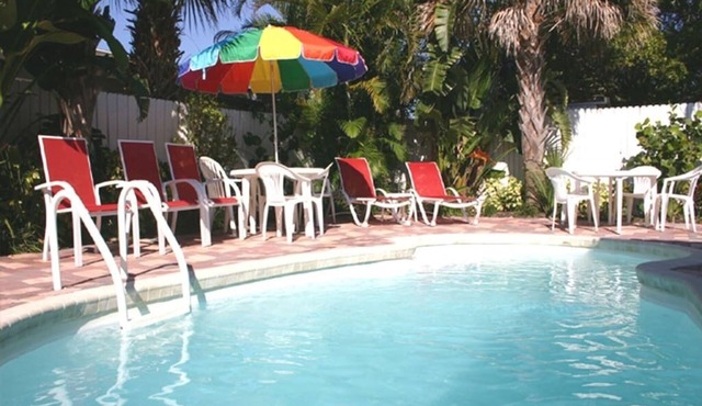 TANGERINE DREAM spacious 2 BR 2BA perfect location heated pool.