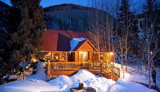 Taos Ski Valley Chalet - Steps from the Lift!