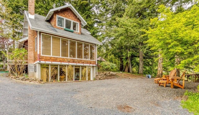 The Blueberry Cottage Stevenson Doggy is welcome!