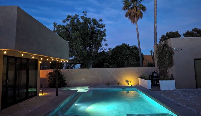 The Drachman - Heated Pool & Hot Tub, Spacious Retreat, UofA