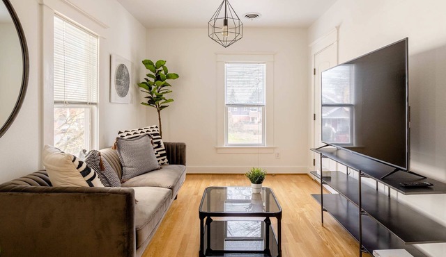 The Laid-Back Loft | Mississippi Ave | Parking