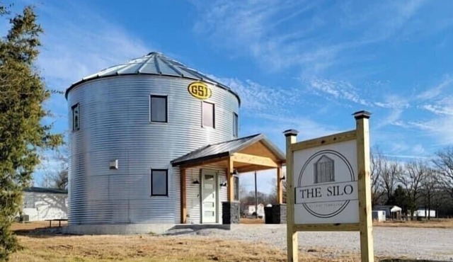 The Silo - Unique Experience, Lake, Firepit, BBQ