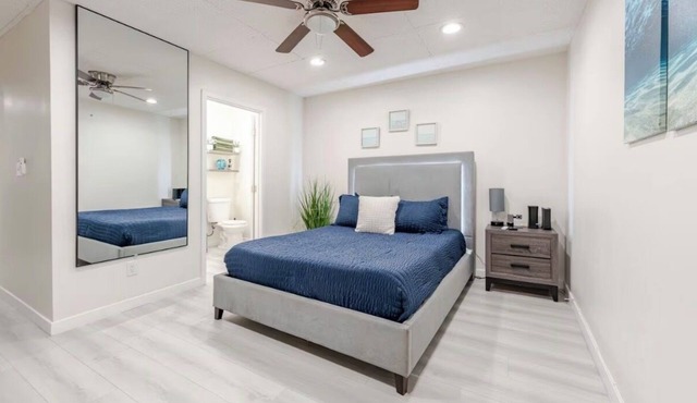 This basement apartment has its own private entrance. Near downtown Long Beach