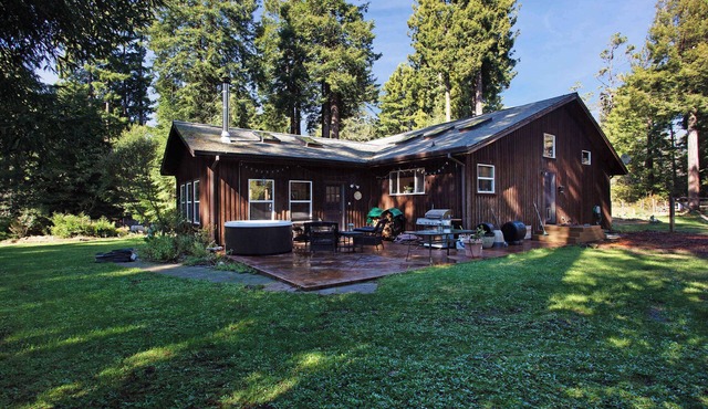 Tree-lined Home with Hot Tub, Firepit & Large Yard