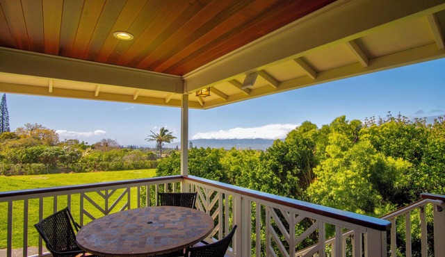 Upcountry Short Term Rental Home with Ocean and Mt Views, Close to Makawao Town.