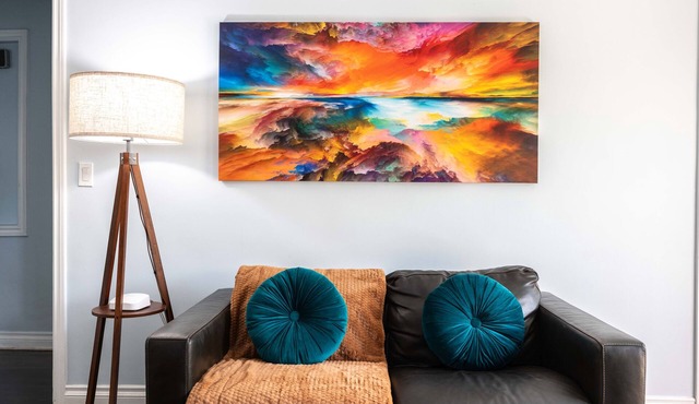 Updated 1BD - Walkable Restaurants - 5mi to Beach