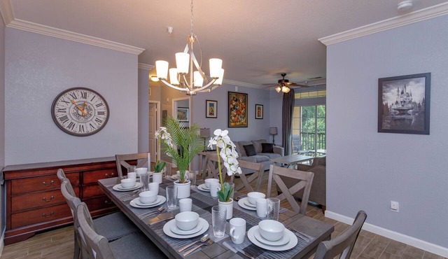 Upgraded 3br/2ba resort condo near Disney & more! Great onsite bar & restaurant!