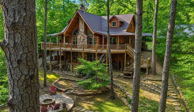 Ursa Minor Lodge