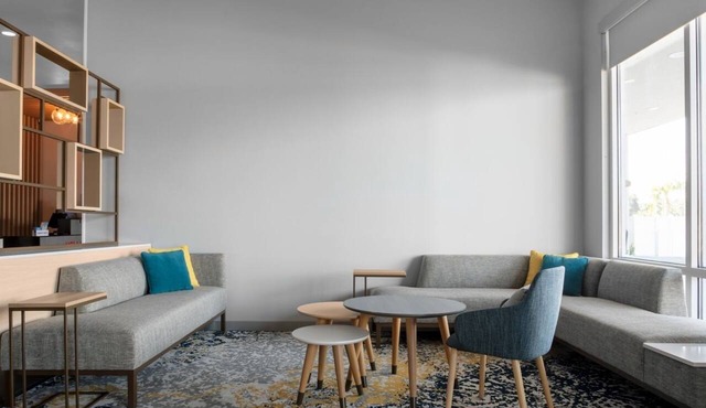 Vacation is Calling! Free Breakfast, Free Parking, Pet-friendly Property, Pool