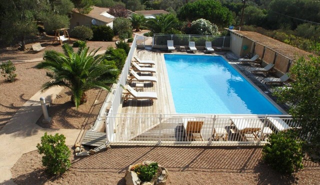 Villa with a pool near Palombaggia Beach