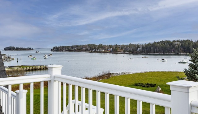 Waterfront Apartment w/Private Deck
