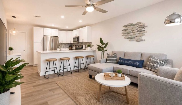 Waterfront-Family & Pet Friendly for 6