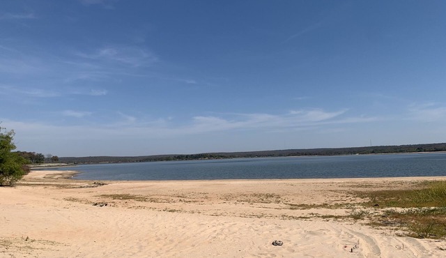 Waterfront family vacation home at Eufala. Sleeps 14. Newly remodeled. Amazing.