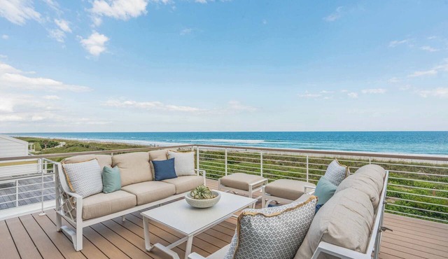 Wavewatcher's Retreat - Luxury Oceanfront Living