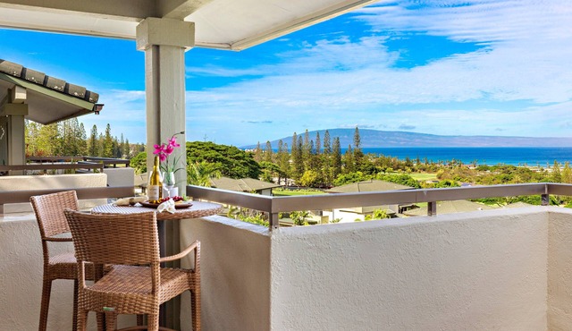 Welcome to your golf course blue oasis by the sea