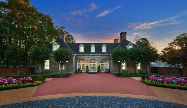 Williamsburg | Family Historic Adventure | Pool + Golf | 2BR
