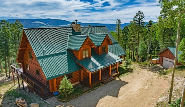 Wine Down Retreat, Spectacular Views