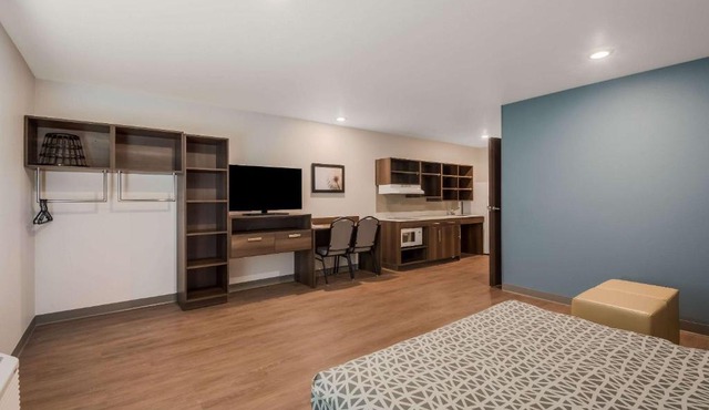 WoodSpring Suites Bellflower - Los Angeles