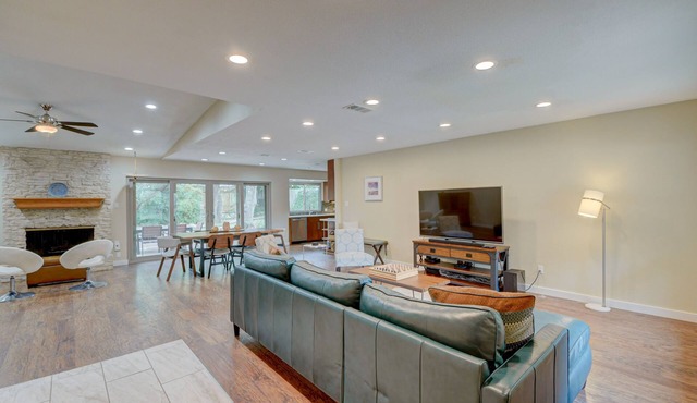 Zilker Park, Barton Springs & Greenbelt - Modern 4BR Design Oasis